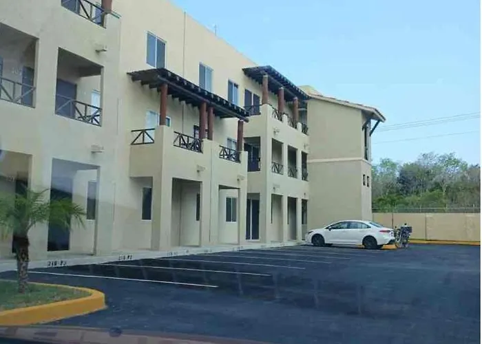 Ideal Para Quienes Rentan Auto Y Buscan Tranquilidad Con Seguridad Mas Amenidades, Cajon Para Auto, Planta Baja Apartamento Playa del Carmen