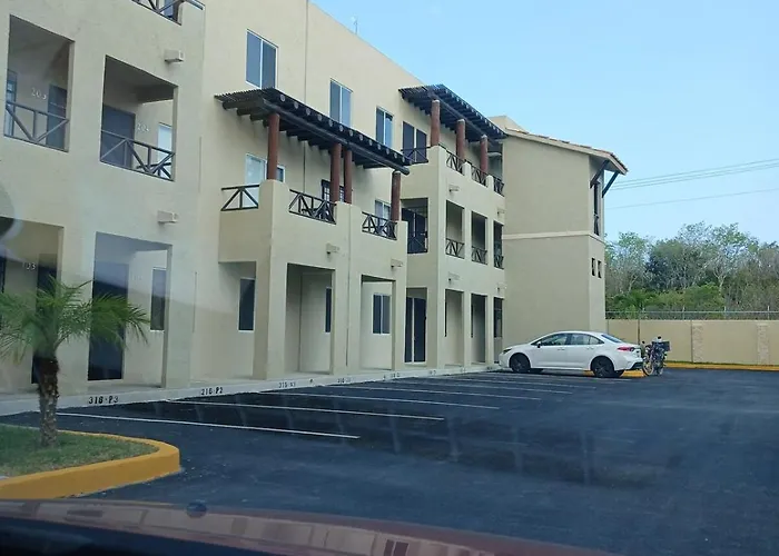 Ideal Para Quienes Rentan Auto Y Buscan Tranquilidad Con Seguridad Mas Amenidades, Cajon Para Auto, Planta Baja Apartamento *